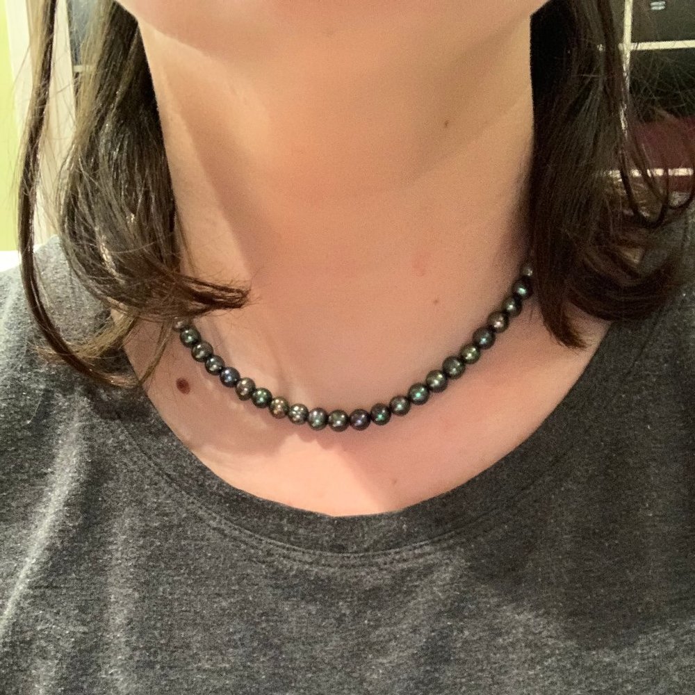100% Real Black Pearl Necklace and Earrings